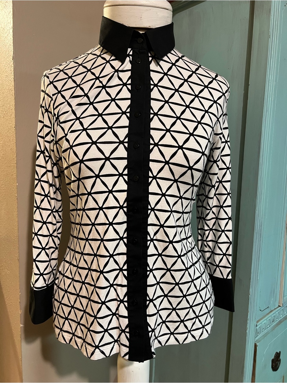 Anne Fontaine Sz 40 Shirt Geometric White W/ Contrast Crisp Cotton Black Collar